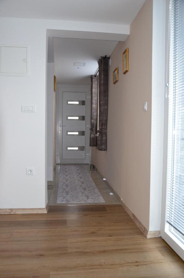 Apartment Hanny Laško Екстериор снимка