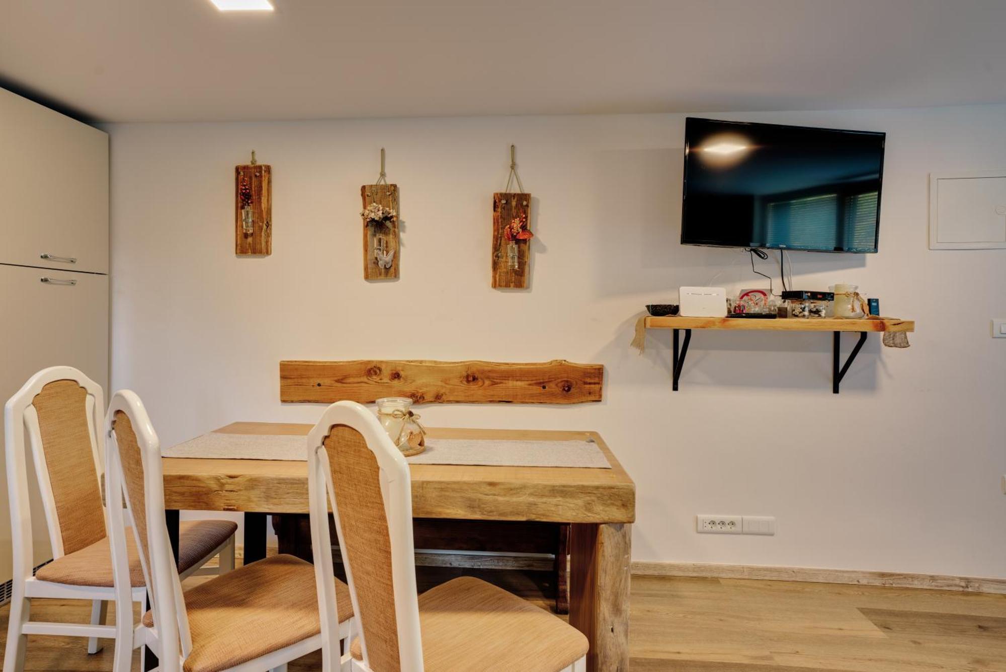 Apartment Hanny Laško Екстериор снимка